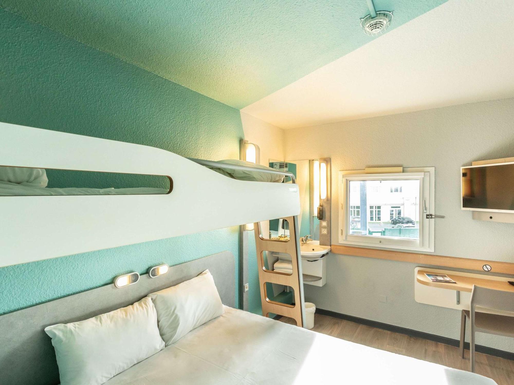 Ibis Budget Bourges Bagian luar foto