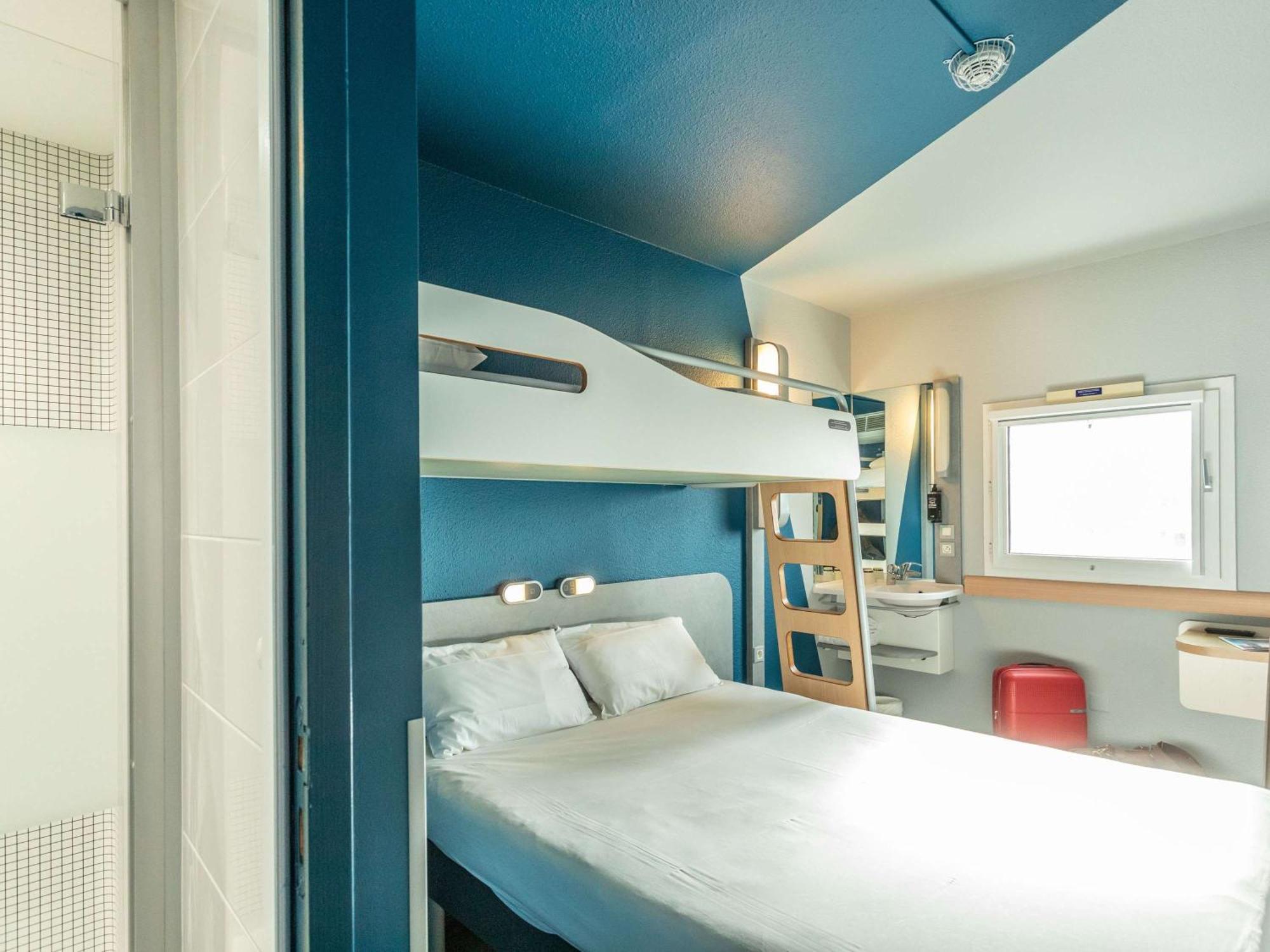 Ibis Budget Bourges Bagian luar foto