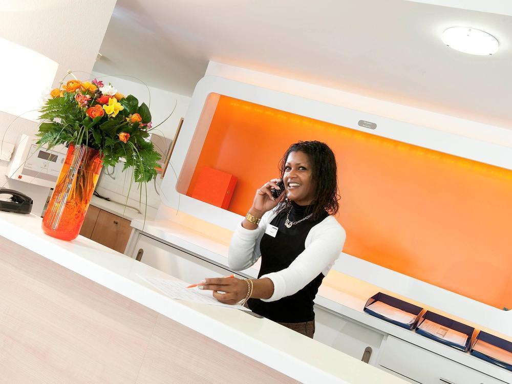 Ibis Budget Bourges Bagian luar foto