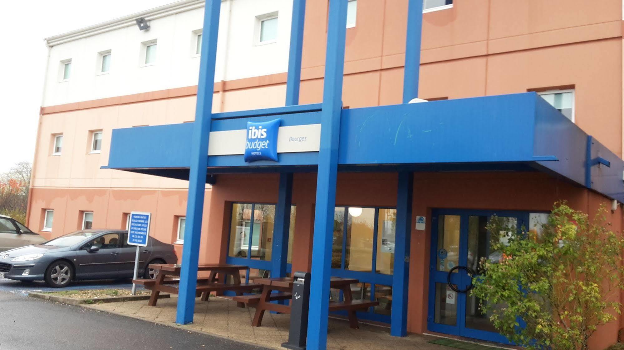 Ibis Budget Bourges Bagian luar foto
